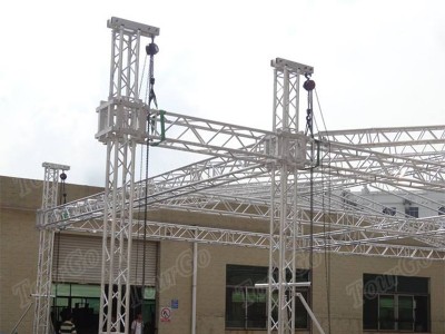 peaked-roof-truss  (64)
