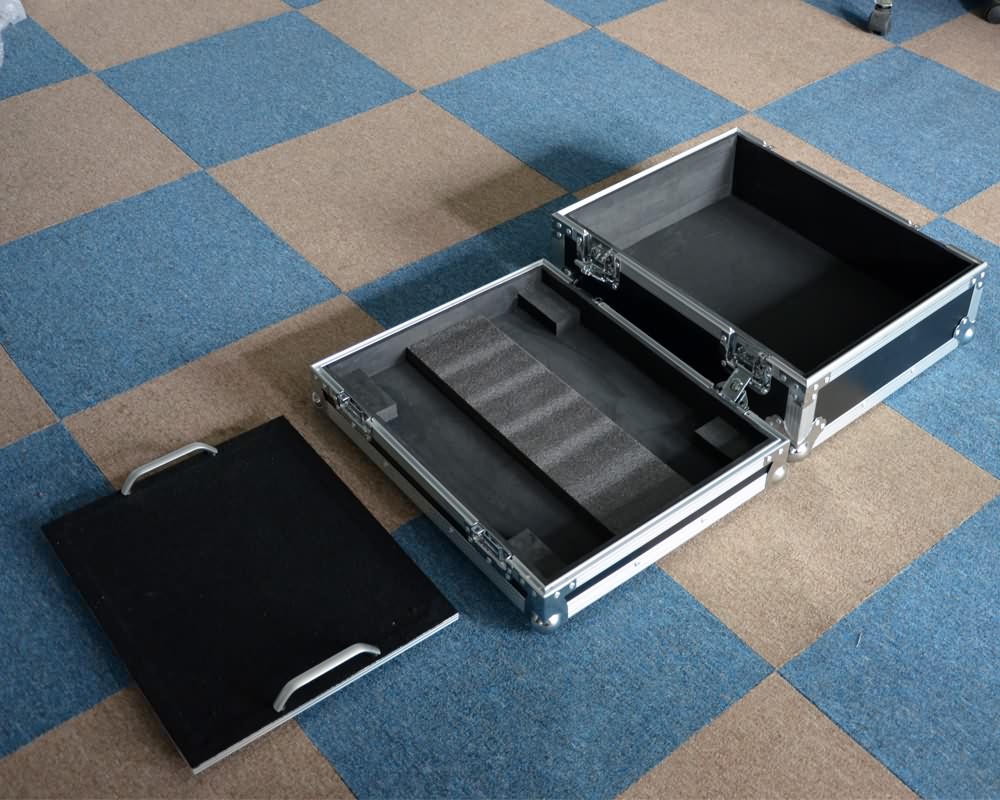 Lightweight Guitar Effects Pedal Board
