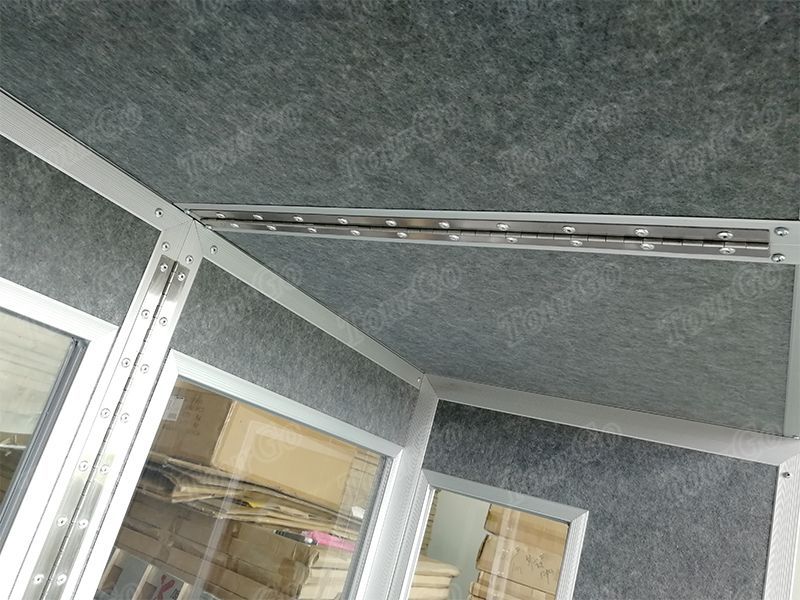 table-top-booth-interior
