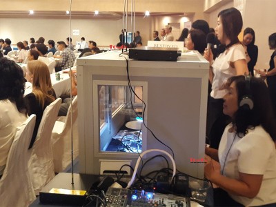 table top interpreter booth (1)
