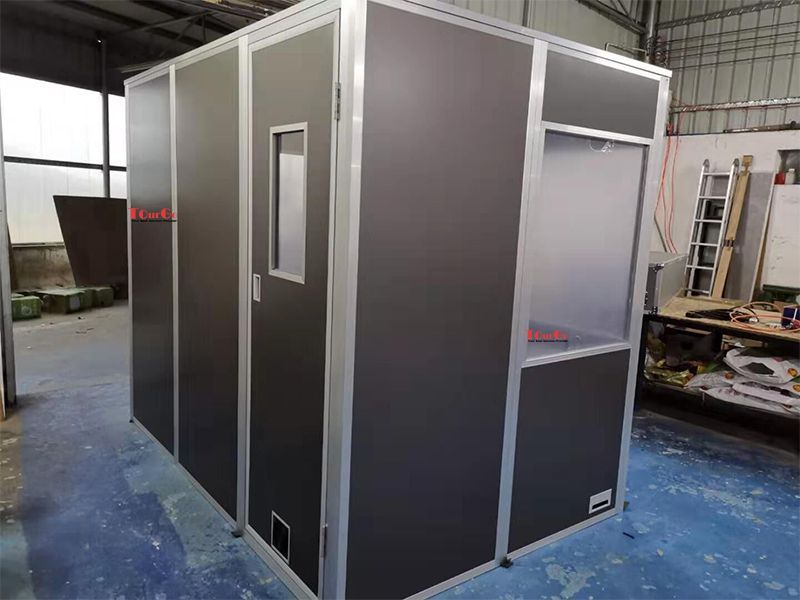 three person interpreter booth (2)