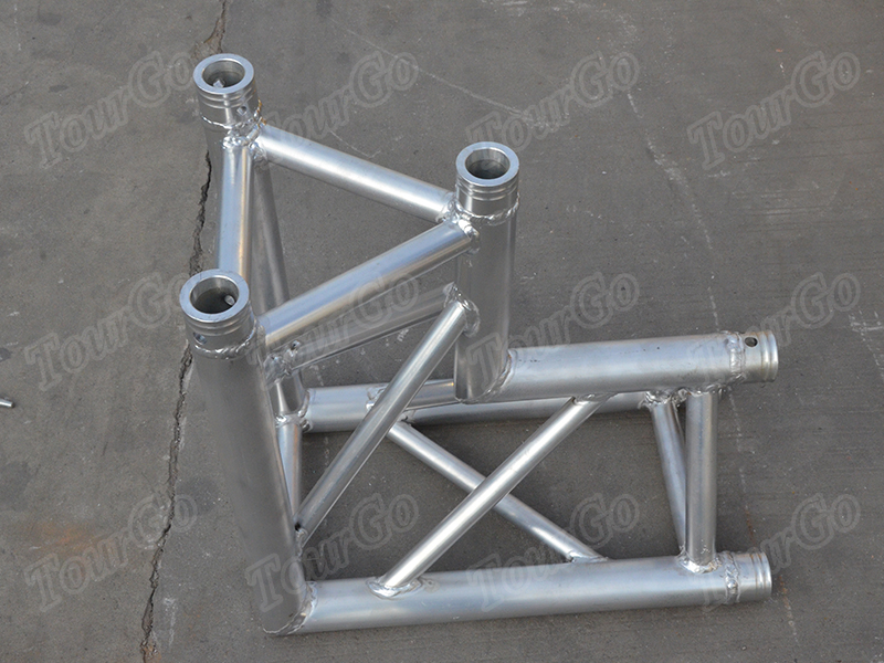 TourGo Aluminum 2 Ways Corner Spigot Triangle Truss Corner