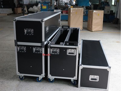 TourGo 75inch Dual Universal LCD LED TV ATA Flight Case W/4X4″ Casters