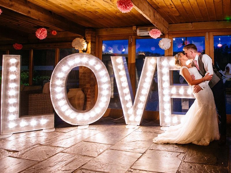 TourGo 4ft giant light up led bulb light love letters with wedding light up letter