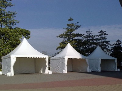 white tent wedding