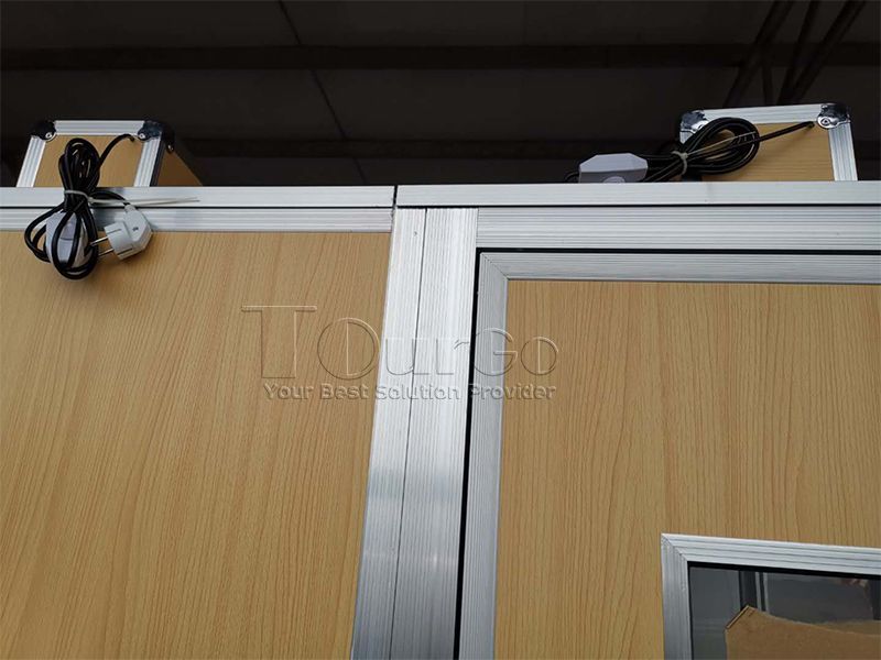 wood-interpreter-booth-2