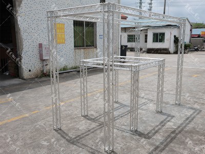 Why TourGo 100x100mm Aluminum Truss is So Popular for Trade Show Displays