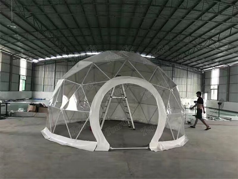 Geodesic-Dome-Tent