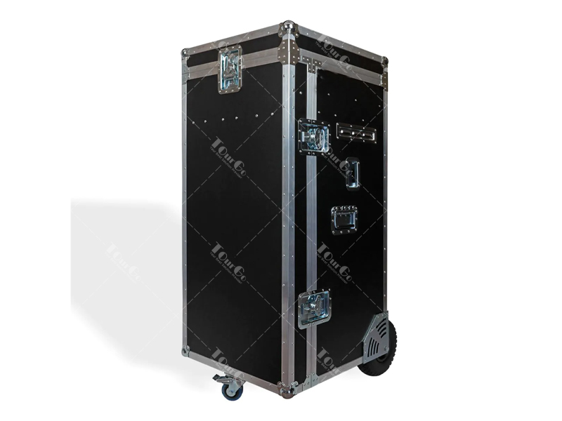 Equestrian Trunk