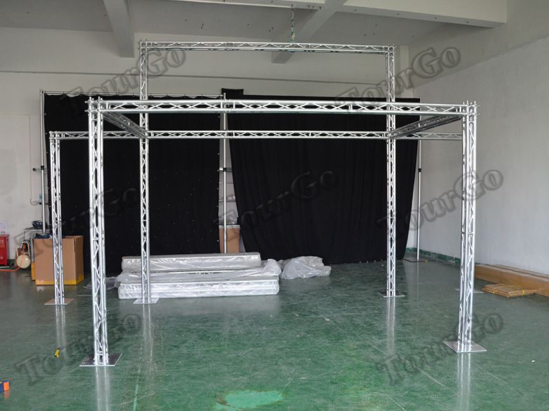 https://www.tourgosolution.com/spigot-lighting-truss