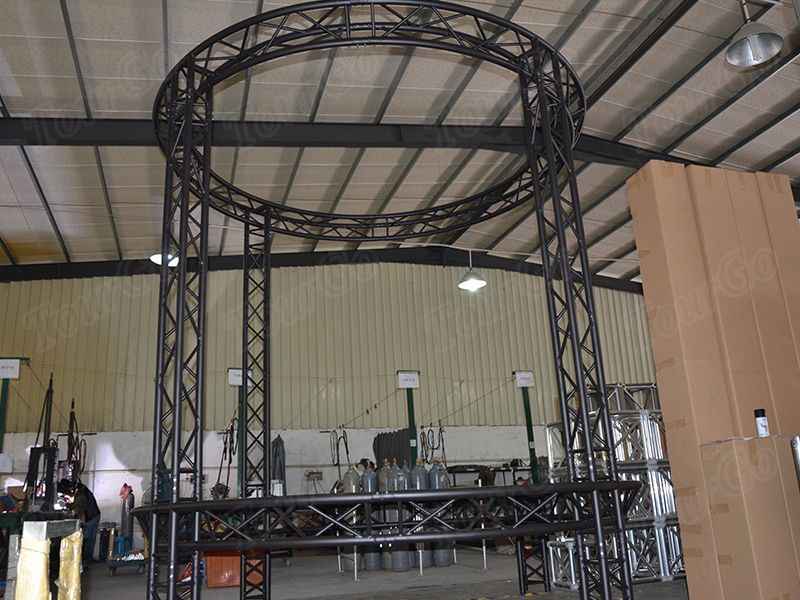 Circular-Lighting-Truss