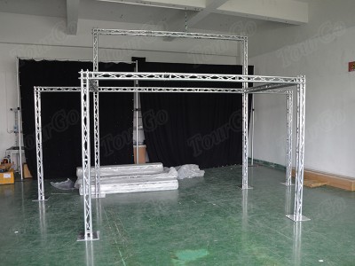 TourGo 100mm Spigot Mini Roof Truss for Exhibition and Trade Show Disply