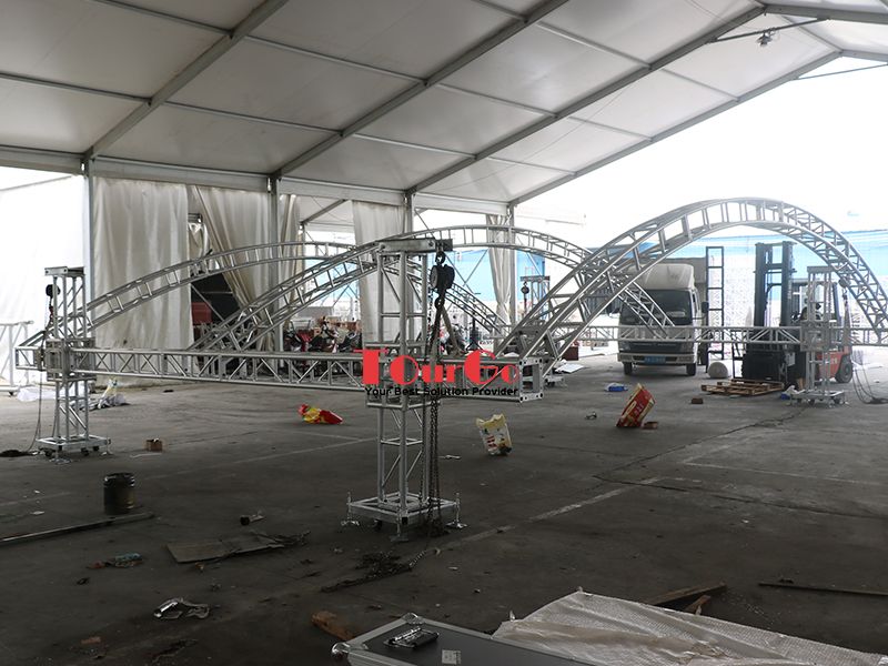 TourGo 32 x 24′ Stage Roof Truss for Concert