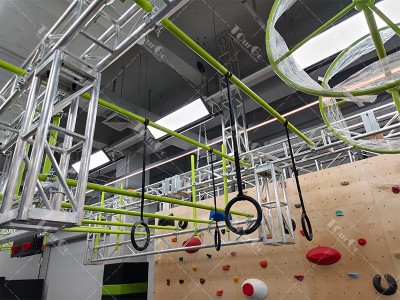UIPM-style obstacle courses