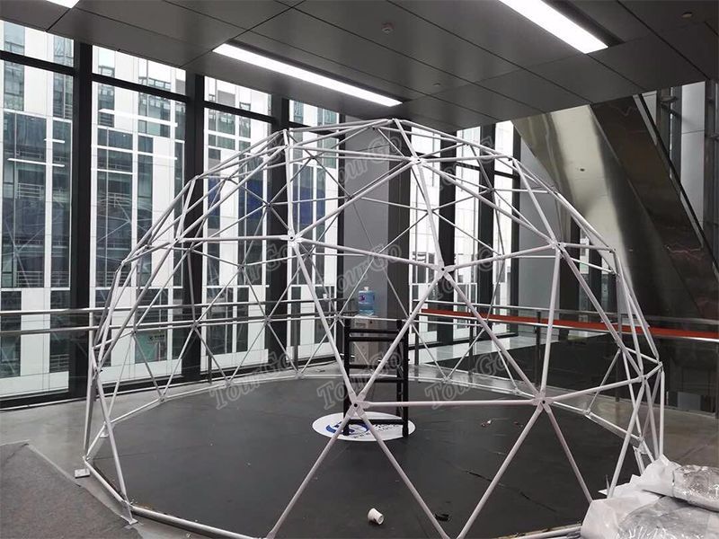 Geodesic-Dome-Tent