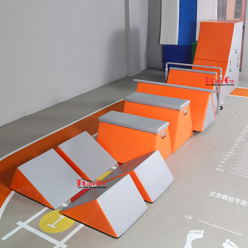 High quality fitness training parkour equipment parkour trapzoid baffle balance training equipment for kids