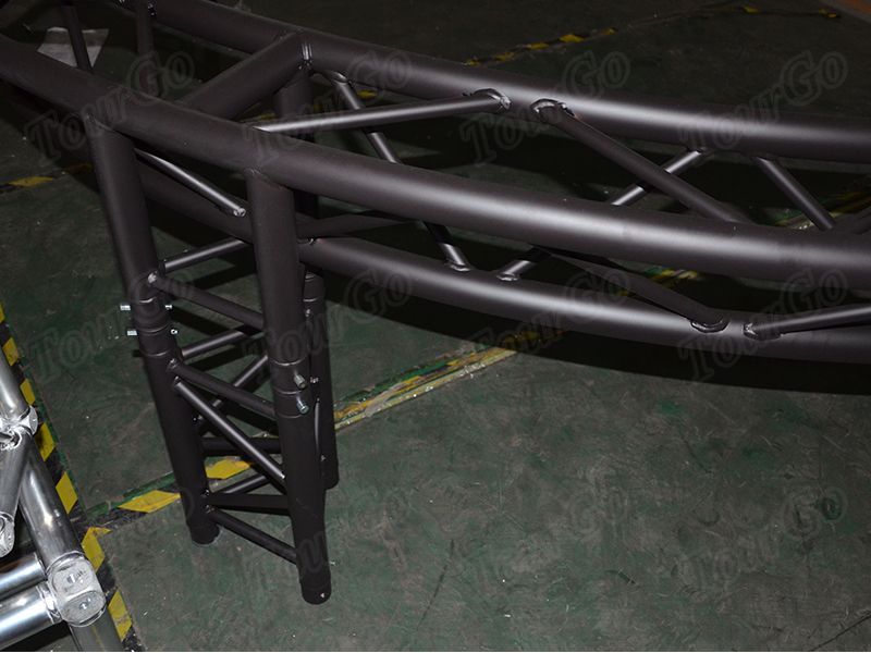 Circular-Lighting-Truss