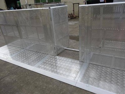 Aluminum-Barrier