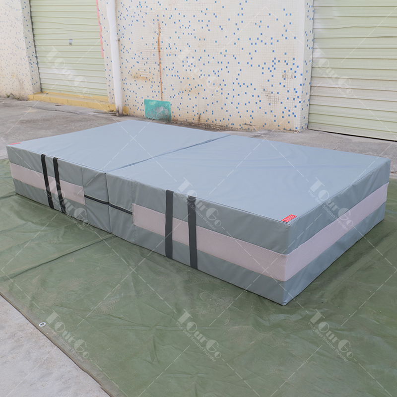 PVC 2 Folds Folding Gym Mat Gymnastics Landing Crash Pad Mats